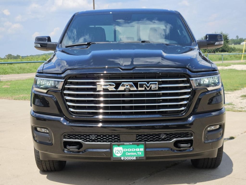 2026 RAM 1500 Laramie - Photo 3