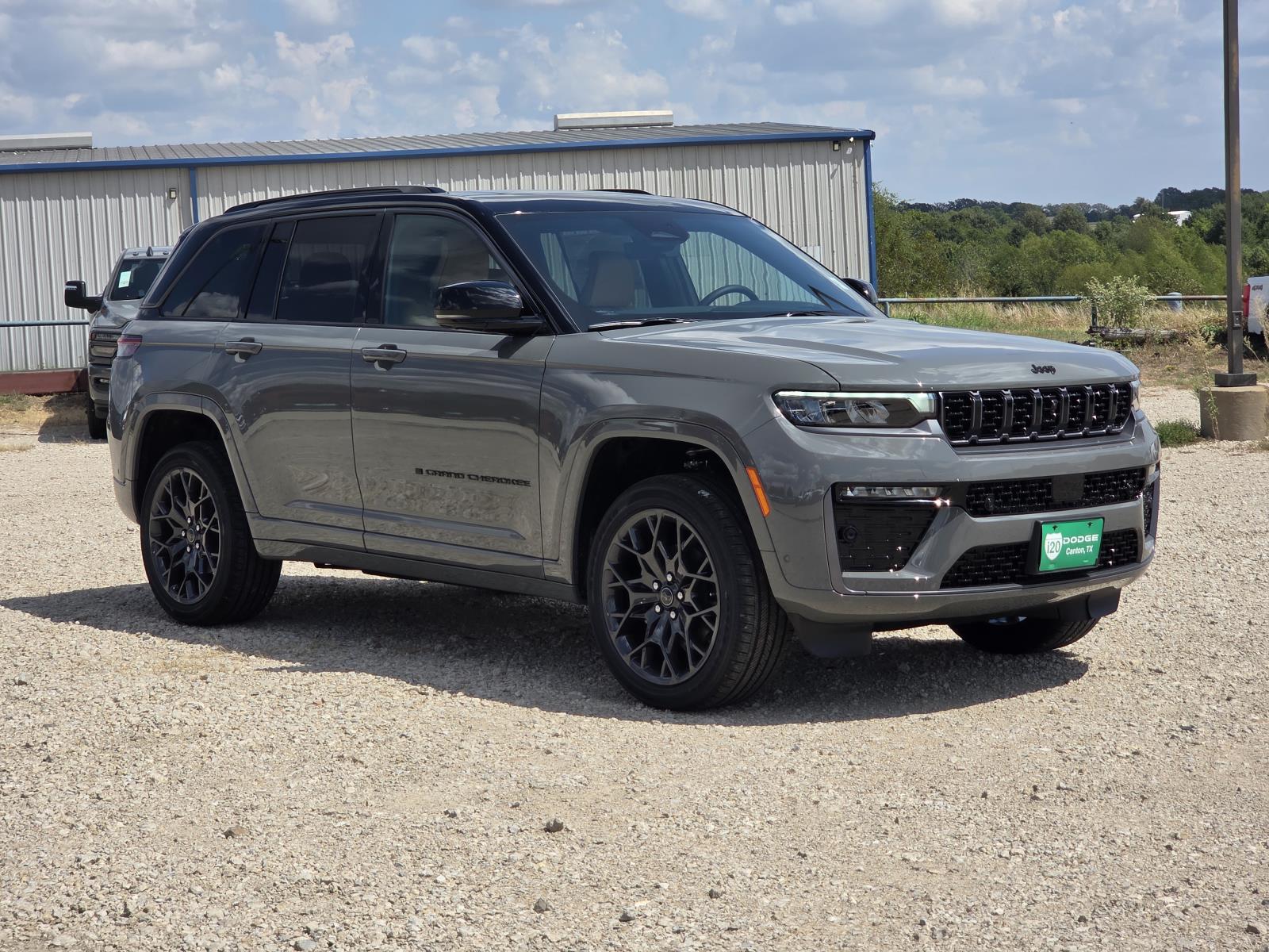 New 2027 Jeep Grand Cherokee SUMMIT 4X4 Sport Utility