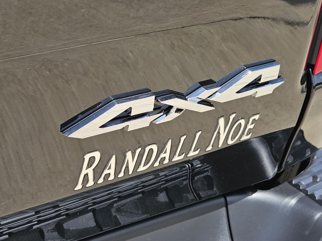 2026 RAM 1500 Laramie - Photo 8