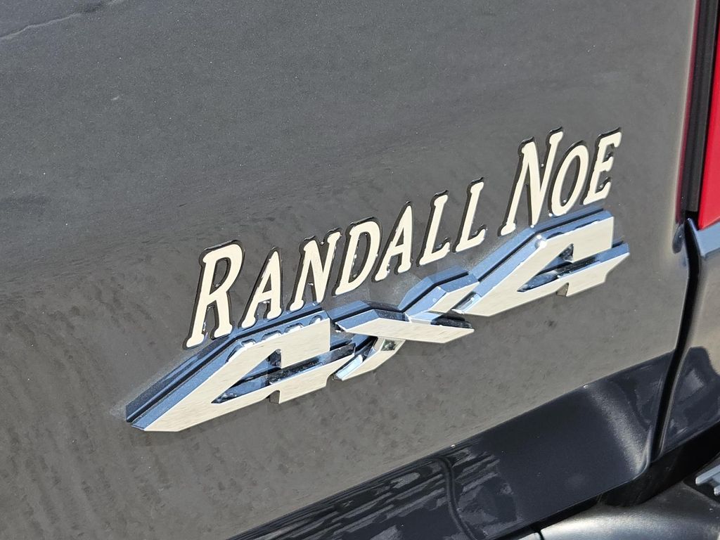 2026 RAM 1500 Laramie - Photo 8