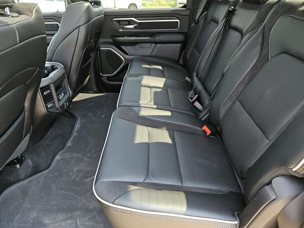 2026 RAM 1500 Laramie - Photo 27