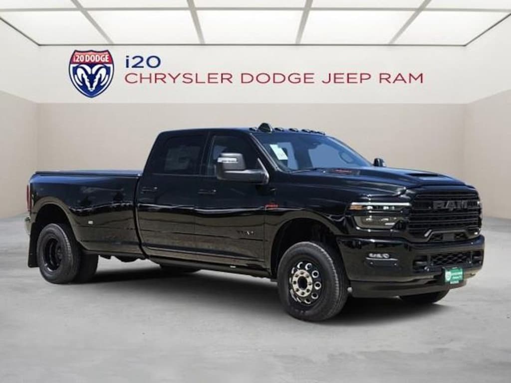 New 2026 Ram 3500 LARAMIE CREW CAB 4X4 8' BOX Pickup