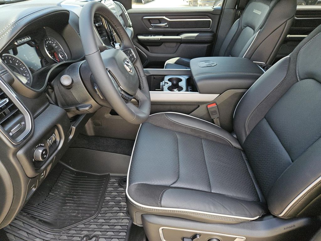 2026 RAM 1500 Laramie - Photo 22