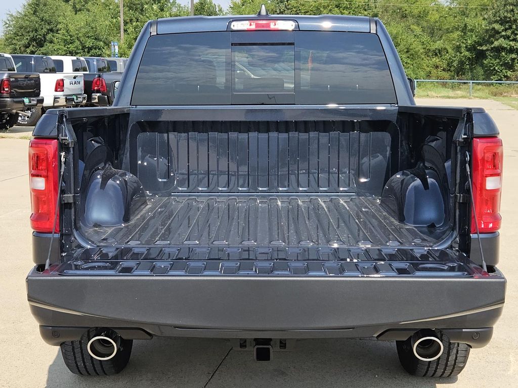 2026 RAM 1500 Laramie - Photo 9