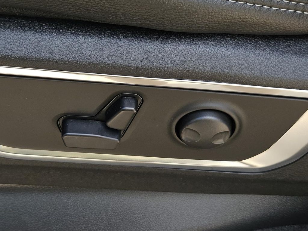 2026 RAM 1500 Laramie - Photo 26