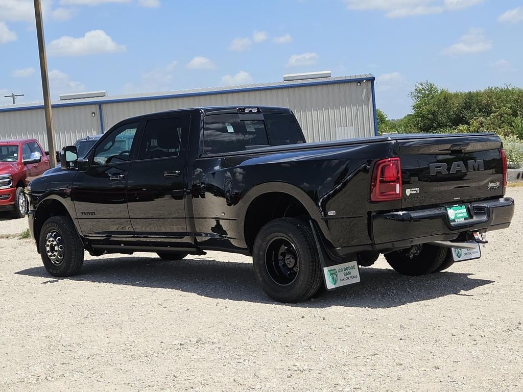 New 2026 Ram 3500 LARAMIE CREW CAB 4X4 8' BOX Pickup