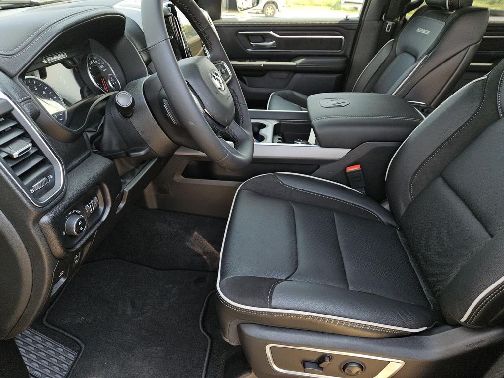 2026 RAM 1500 Laramie - Photo 21