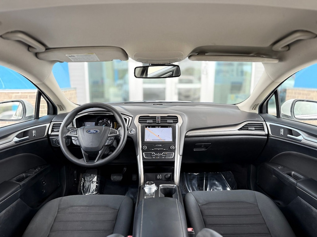 Used 2019 Ford Fusion Hybrid SE Sedan