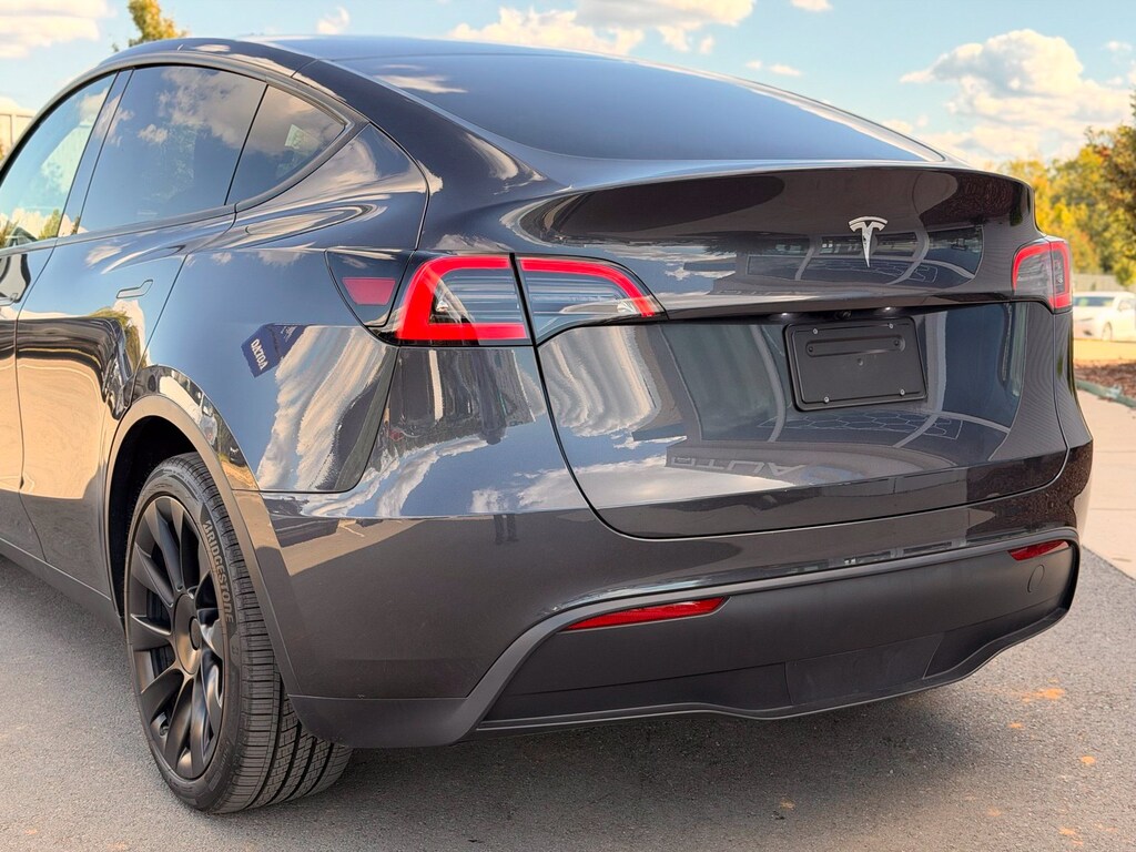 Used 2024 Tesla Model Y Long Range SUV