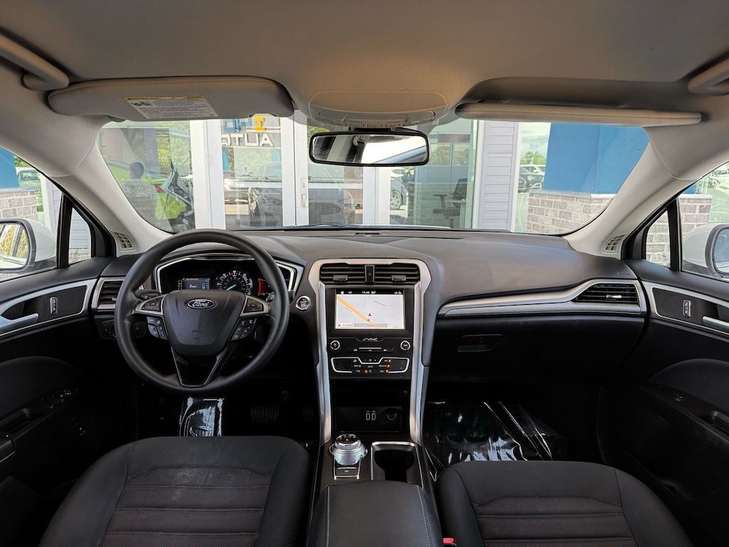 Used 2019 Ford Fusion Hybrid SE Sedan