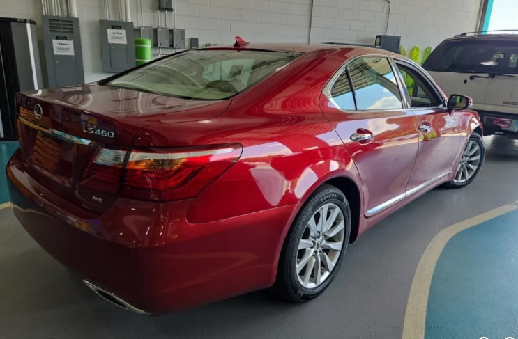 2011 Lexus LS