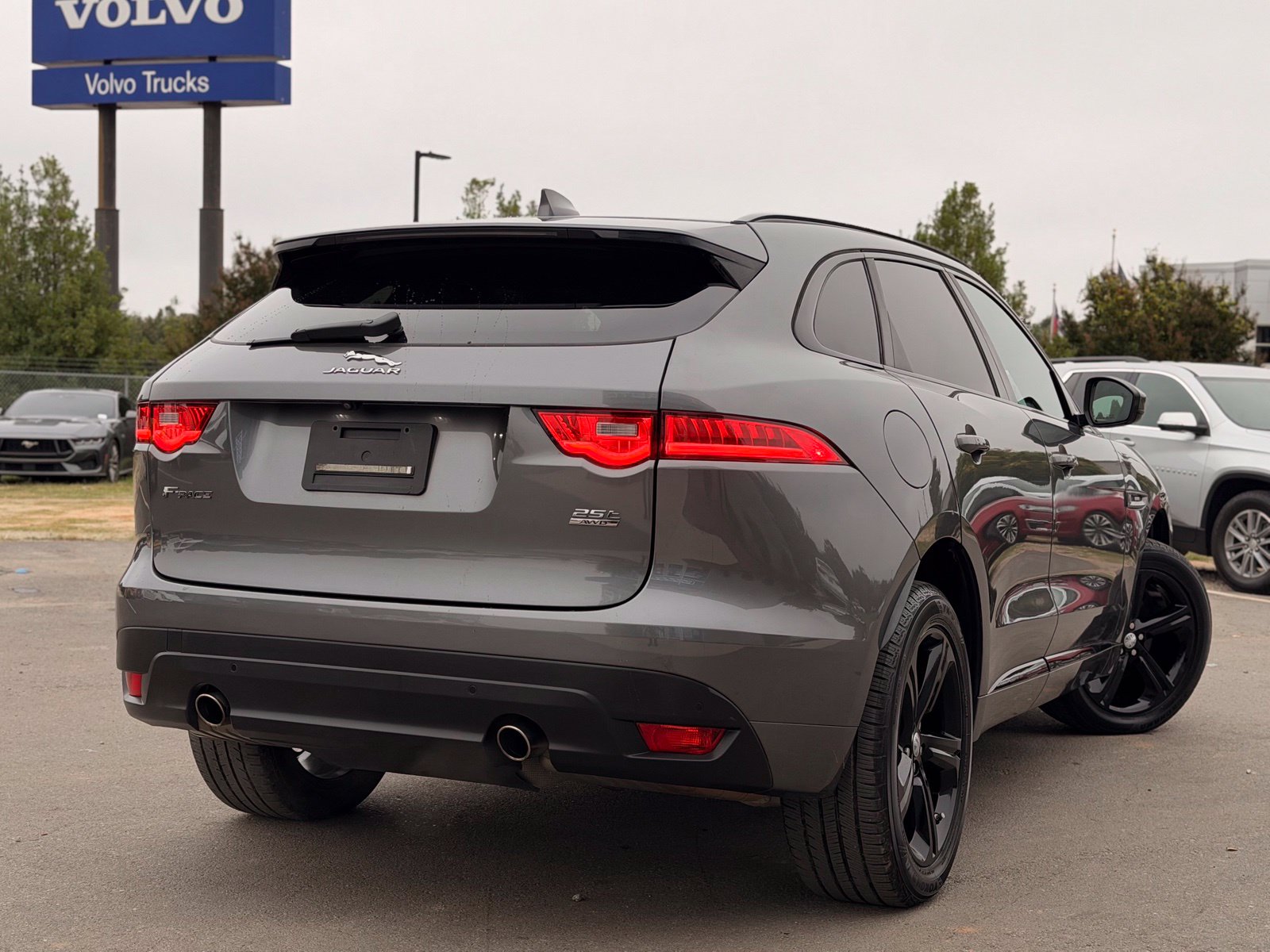 Used 2019 Jaguar F-PACE 25t R-Sport SUV