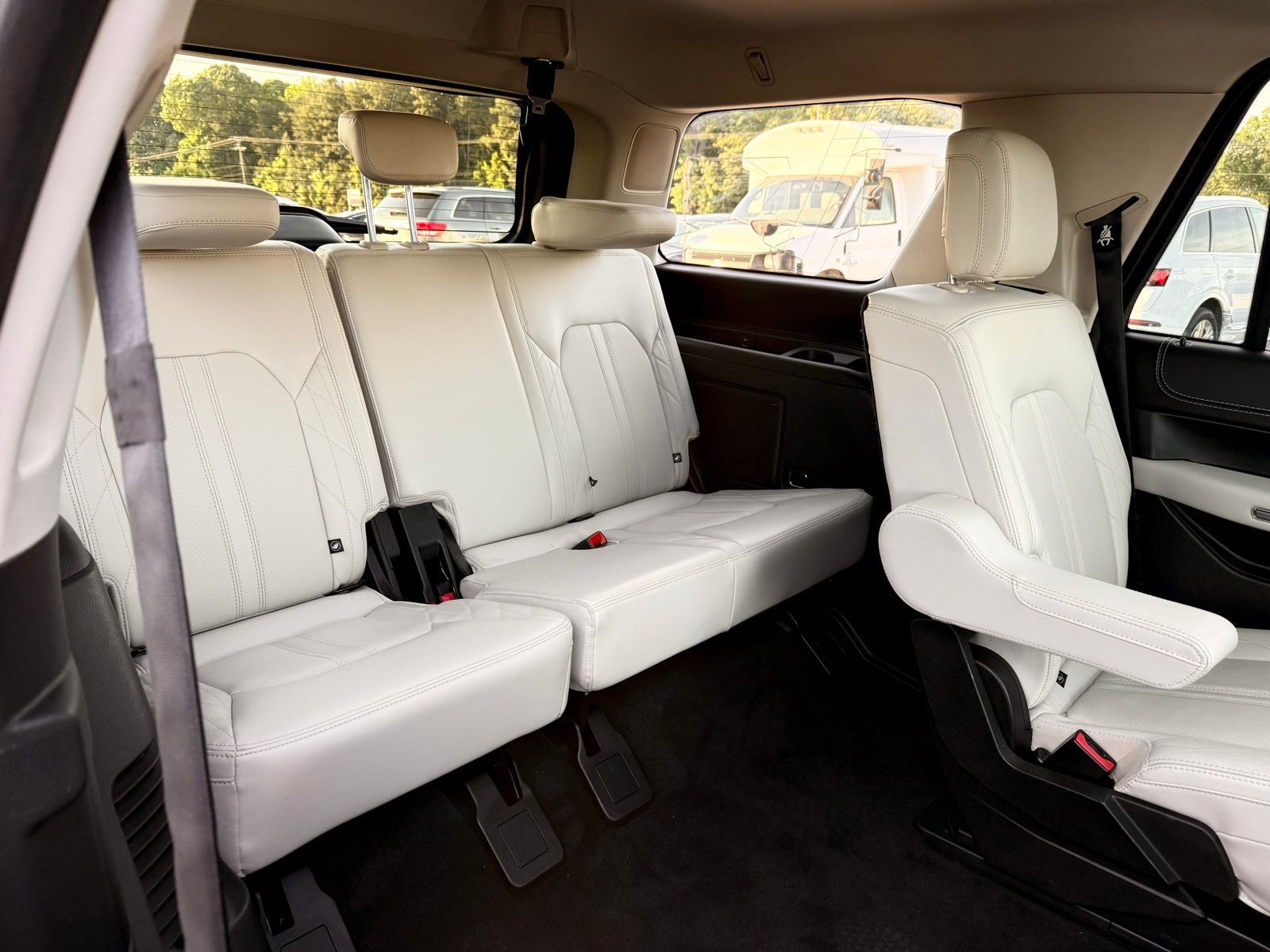 2020 Ford Expedition Platinum - Photo 24