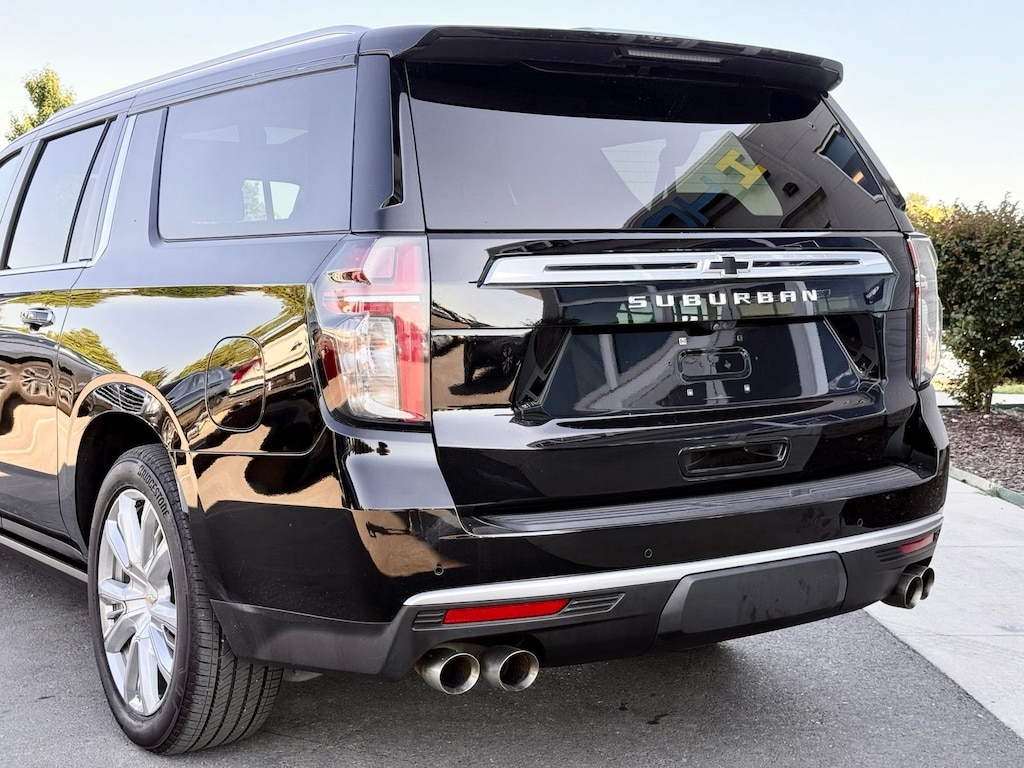 Used 2024 Chevrolet Suburban High Country SUV
