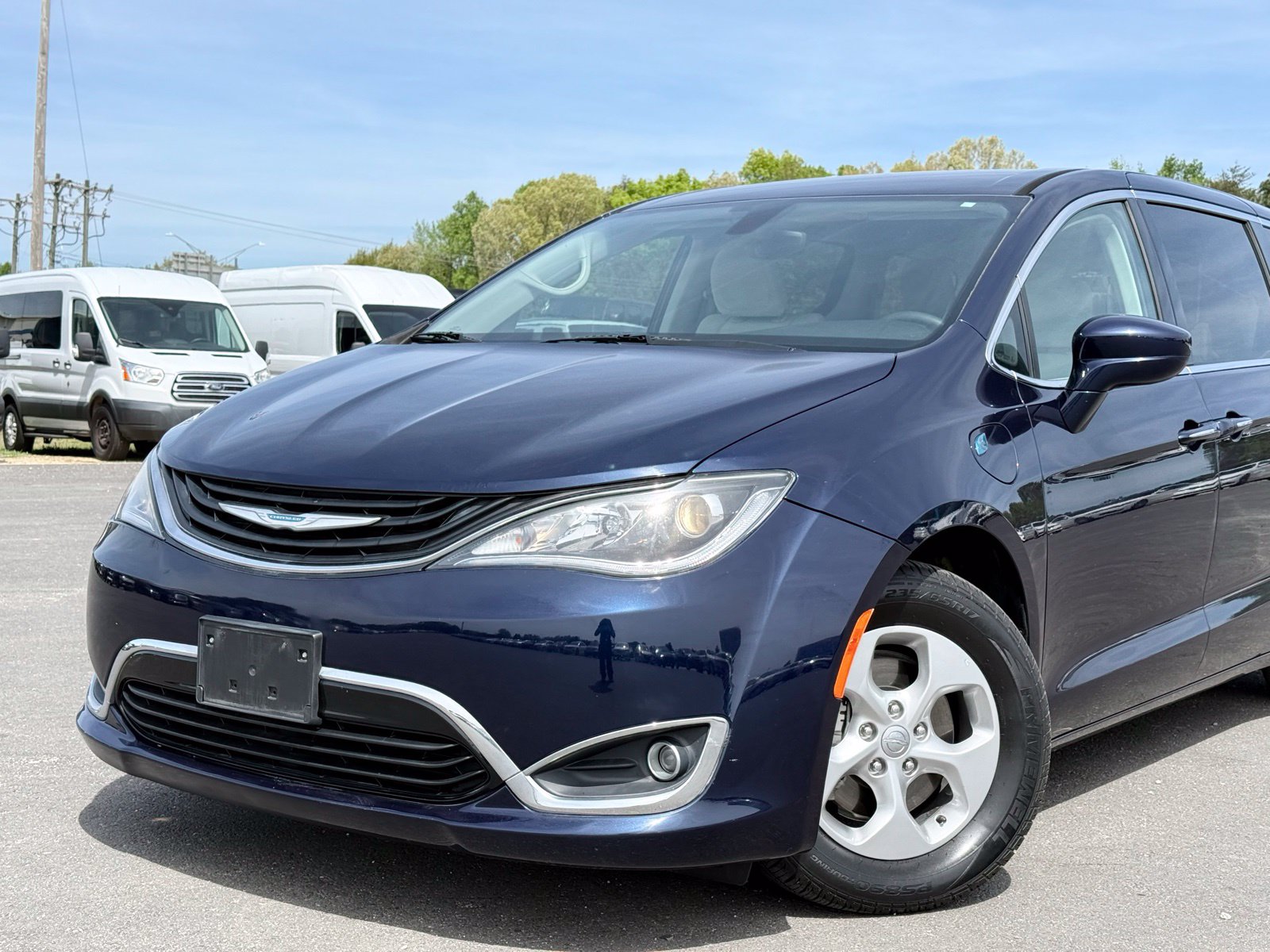 Used 2018 Chrysler Pacifica Hybrid Touring Plus Minivan/Van