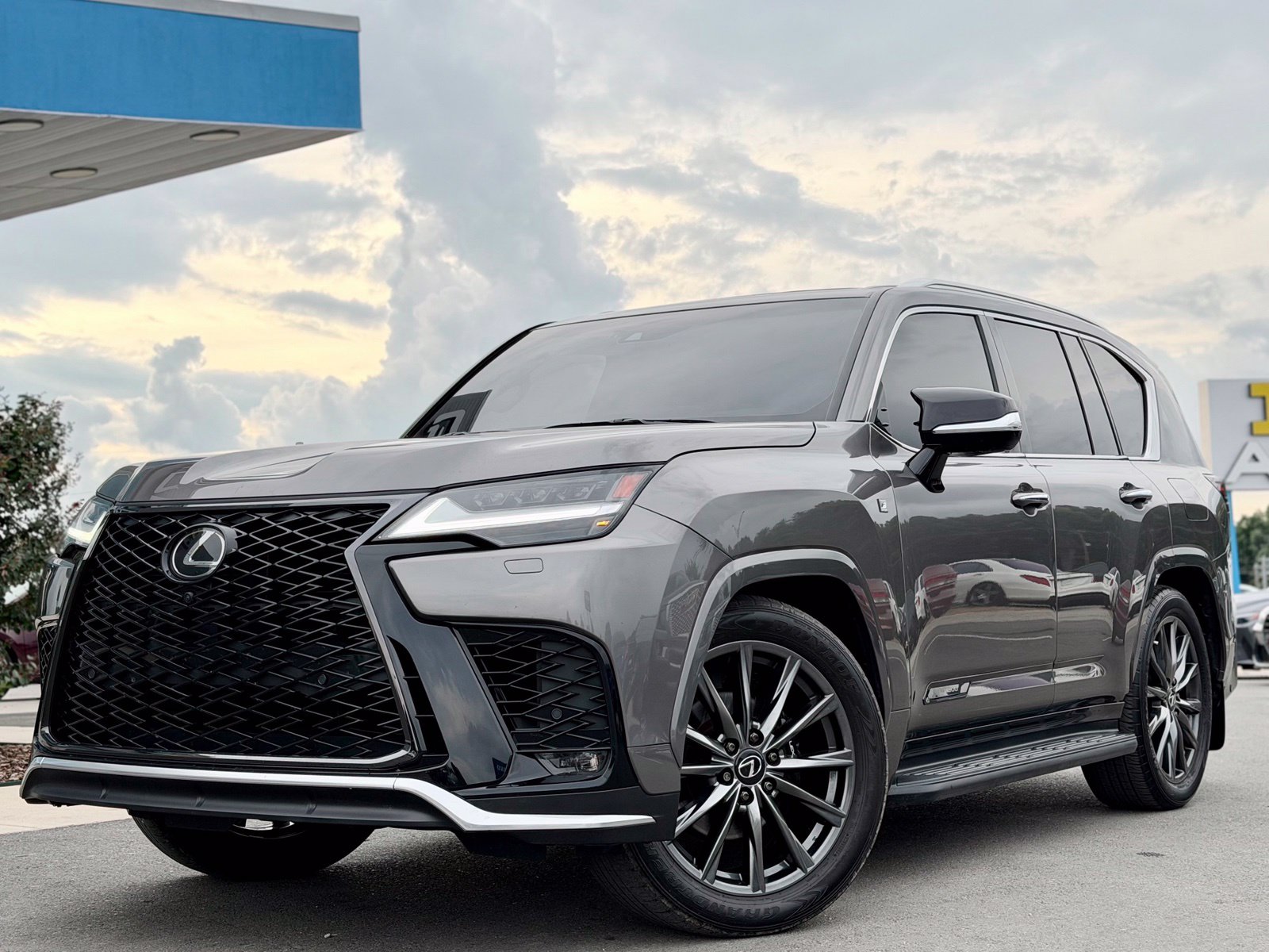 2024 Lexus LX