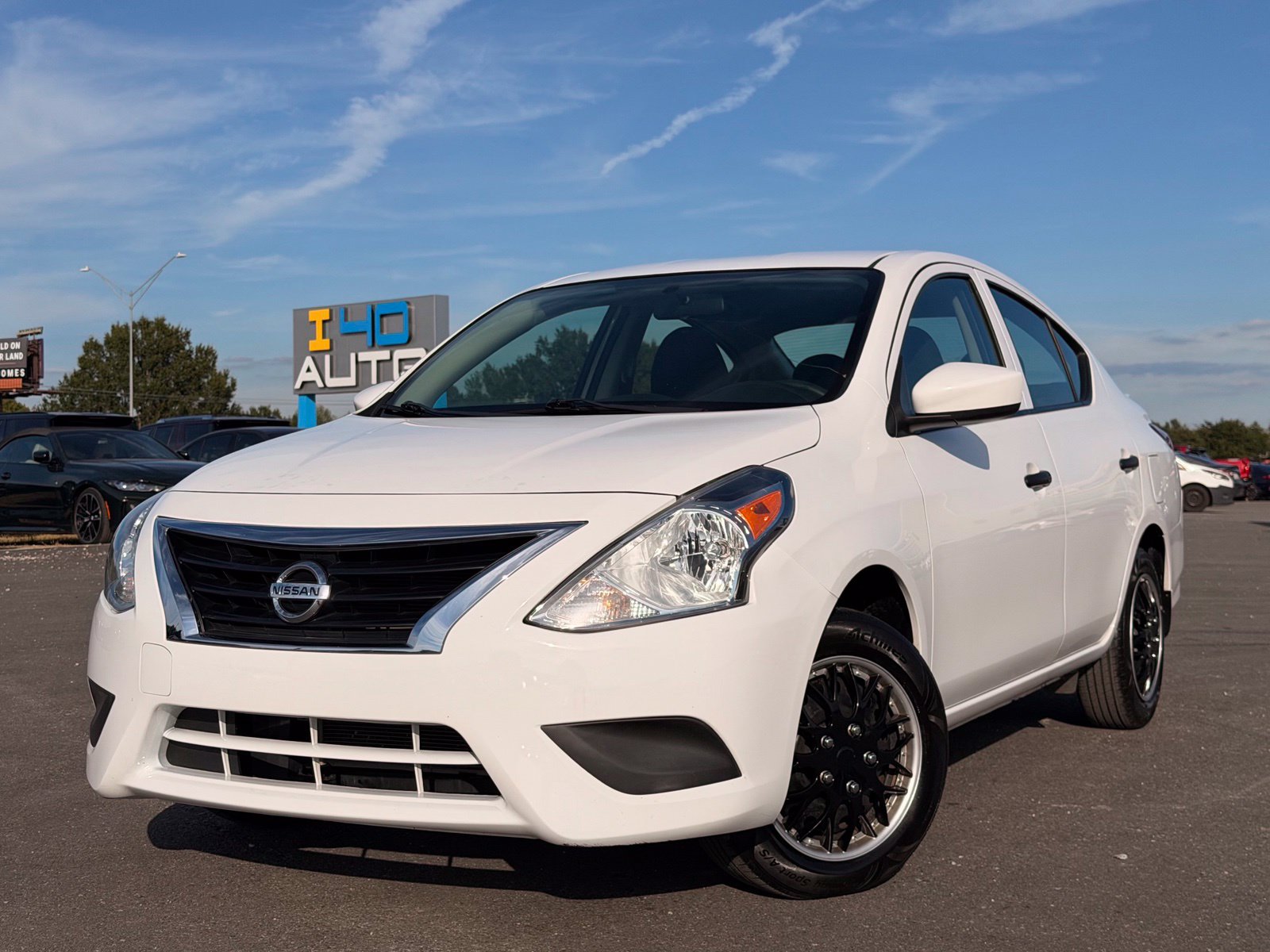  Nissan Versa