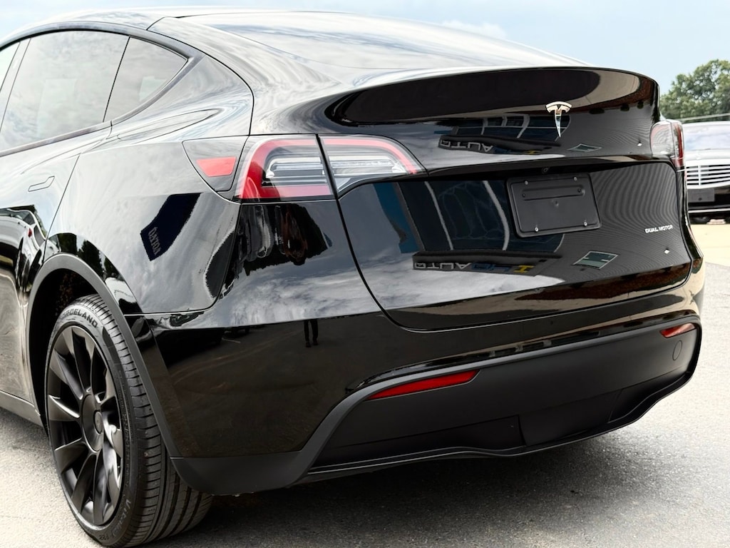 Used 2023 Tesla Model Y Long Range SUV