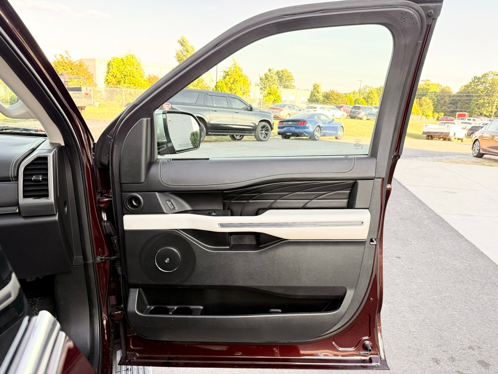 2020 Ford Expedition Platinum - Photo 26