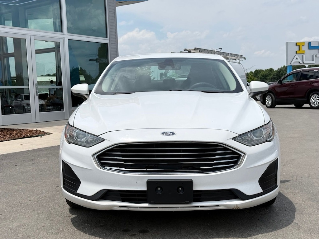Used 2019 Ford Fusion Hybrid SE Sedan