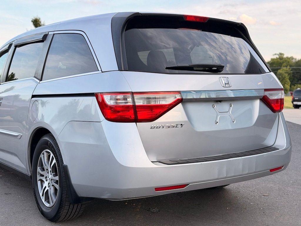 Used 2012 Honda Odyssey EX-L Minivan/Van