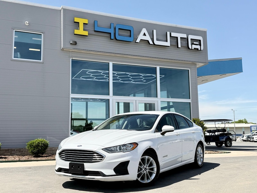 Used 2019 Ford Fusion Hybrid SE Sedan