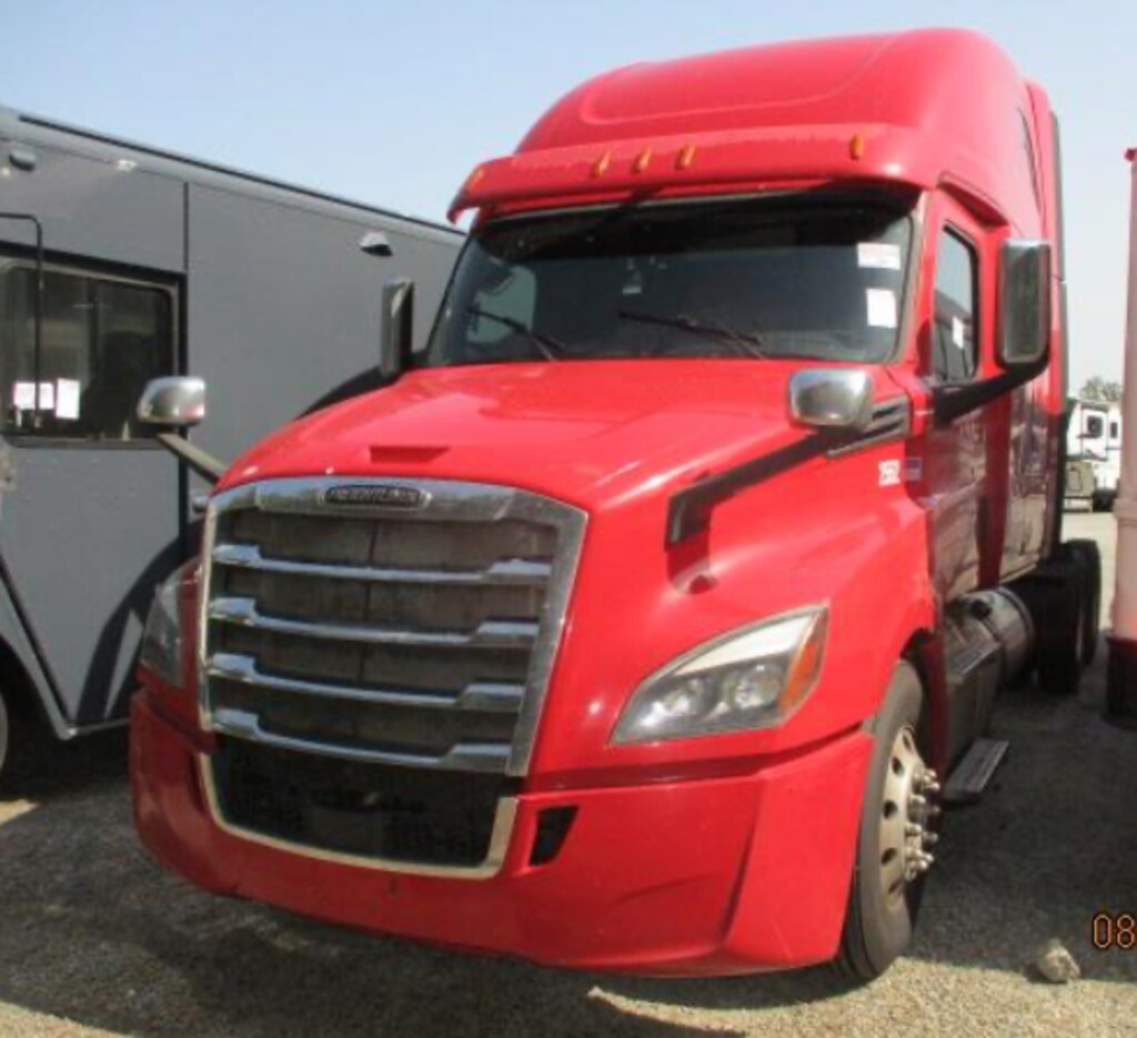 Used 2019 Freightliner Cascadia 126