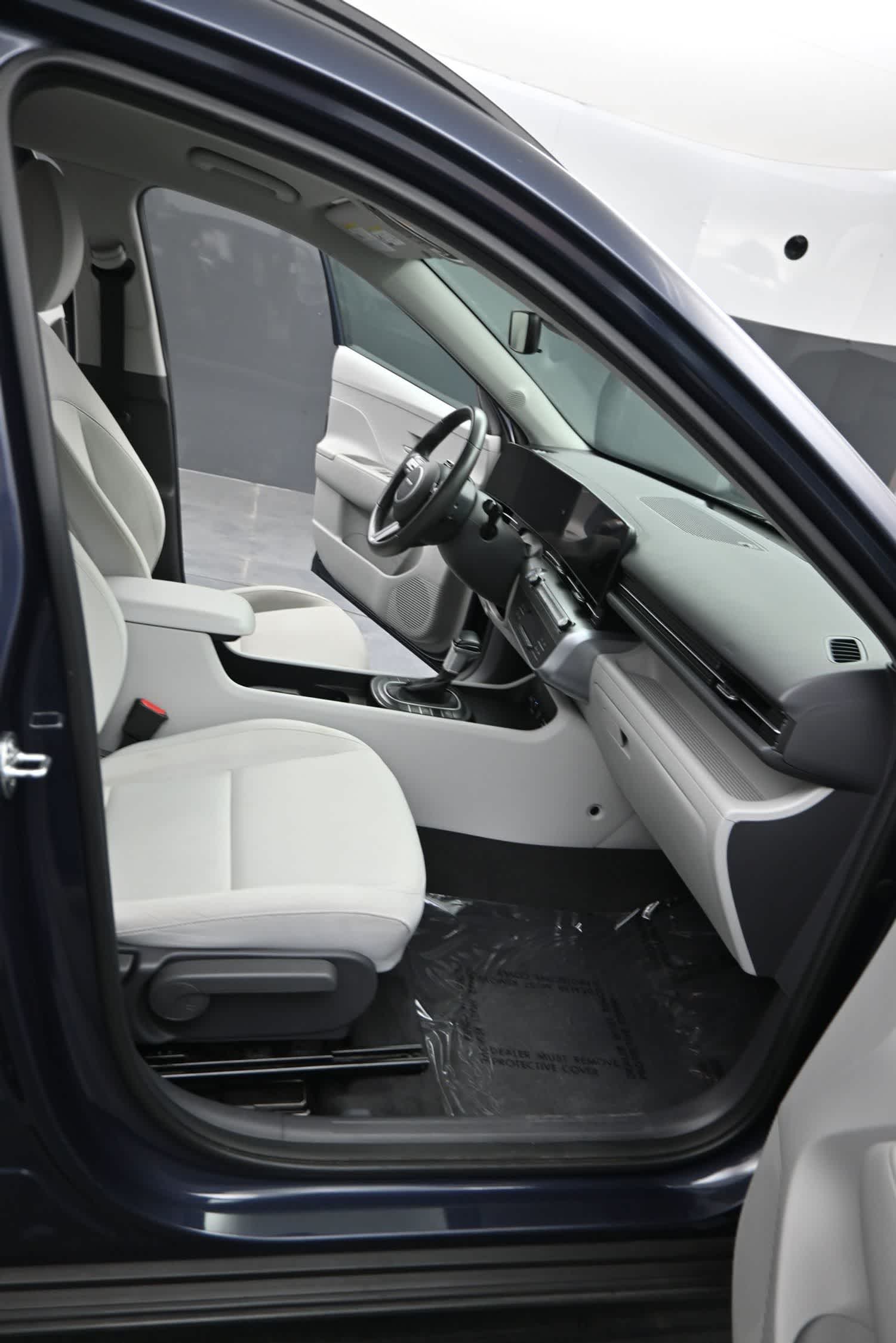 2024 Hyundai Kona SEL - Photo 17
