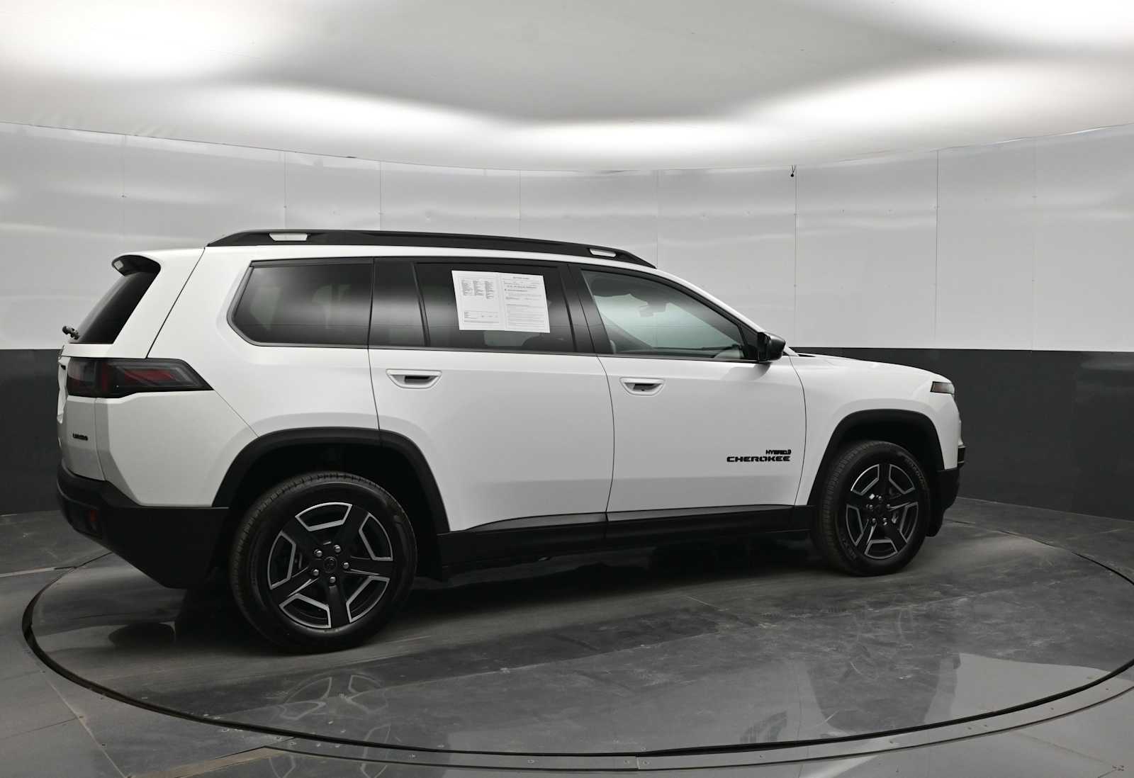 2026 Jeep Cherokee Laredo - Photo 8