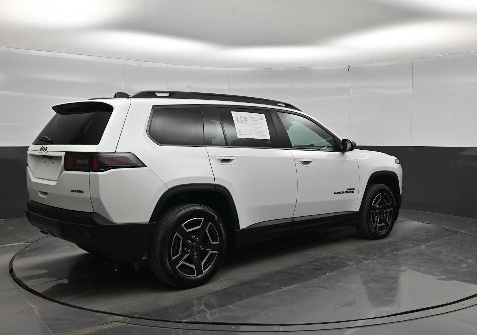 2026 Jeep Cherokee Laredo - Photo 7