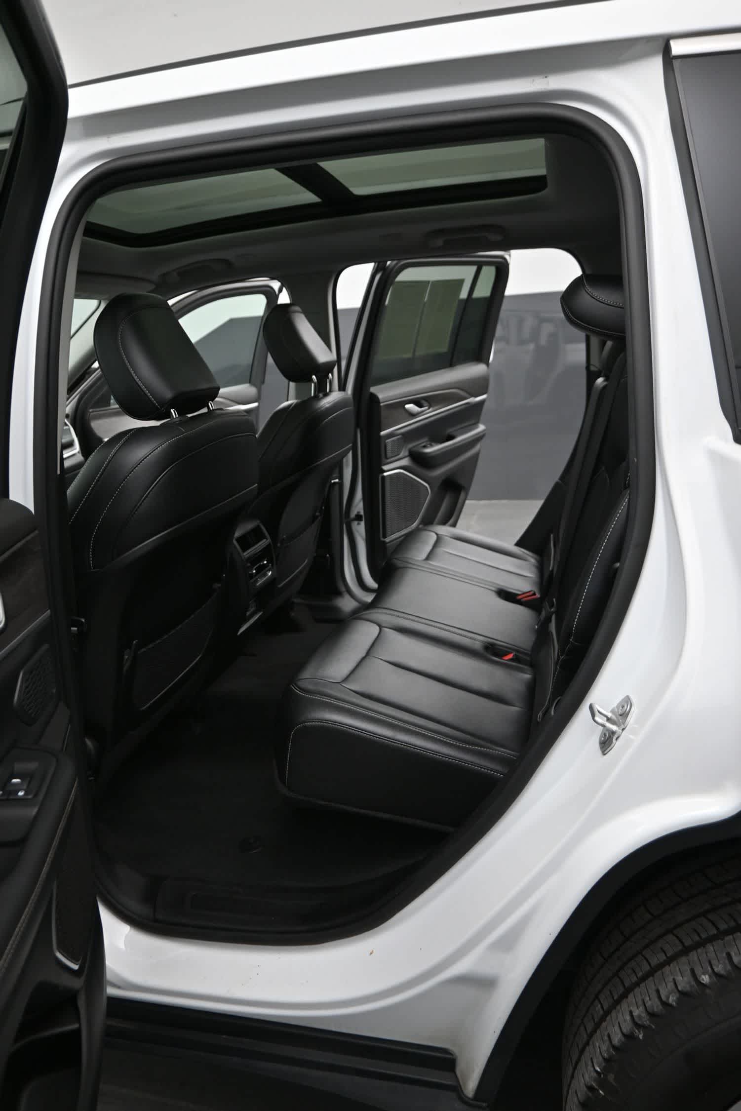 2024 Jeep Grand Cherokee 4xe - Photo 14