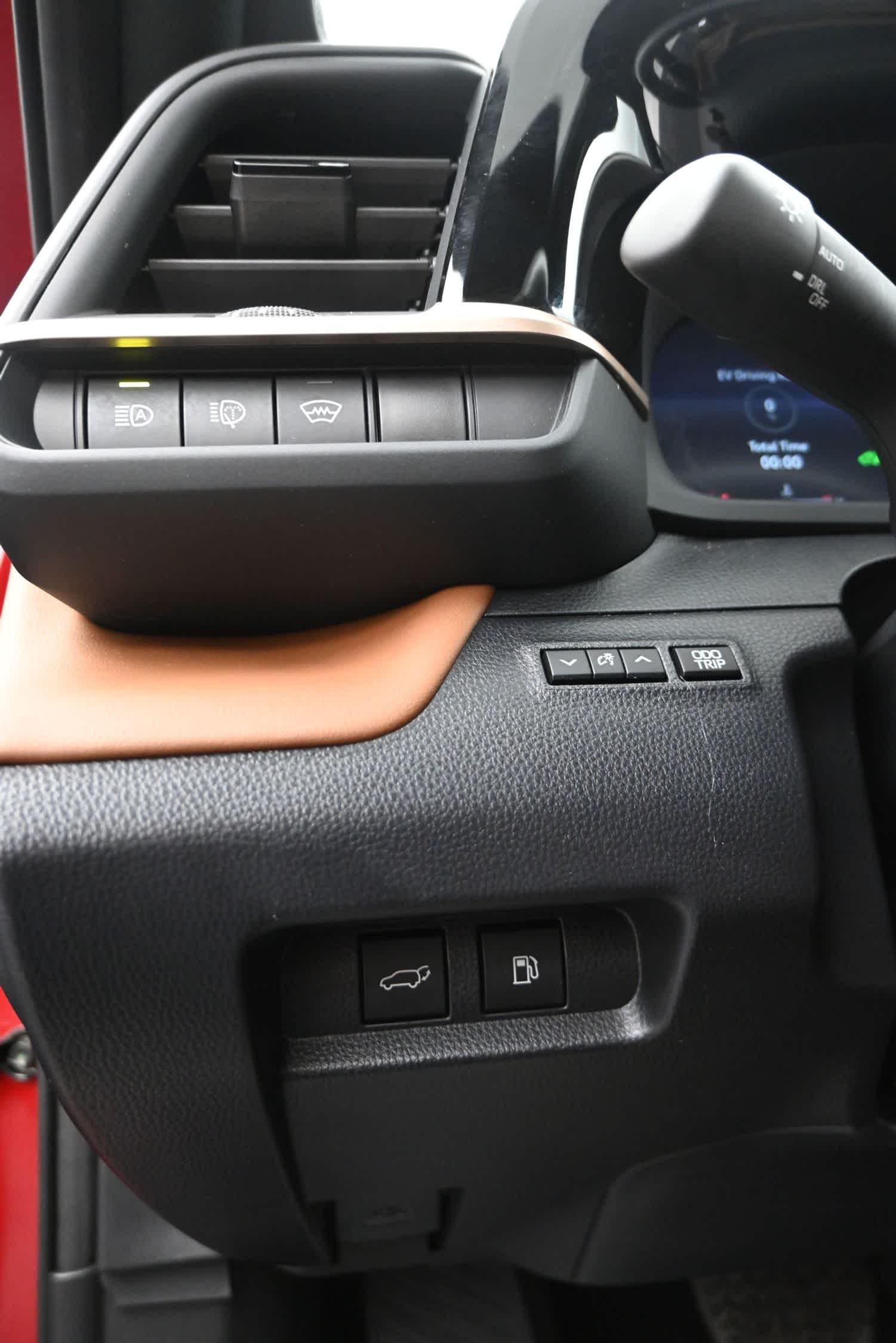 2025 Toyota Crown Signia Limited - Photo 25