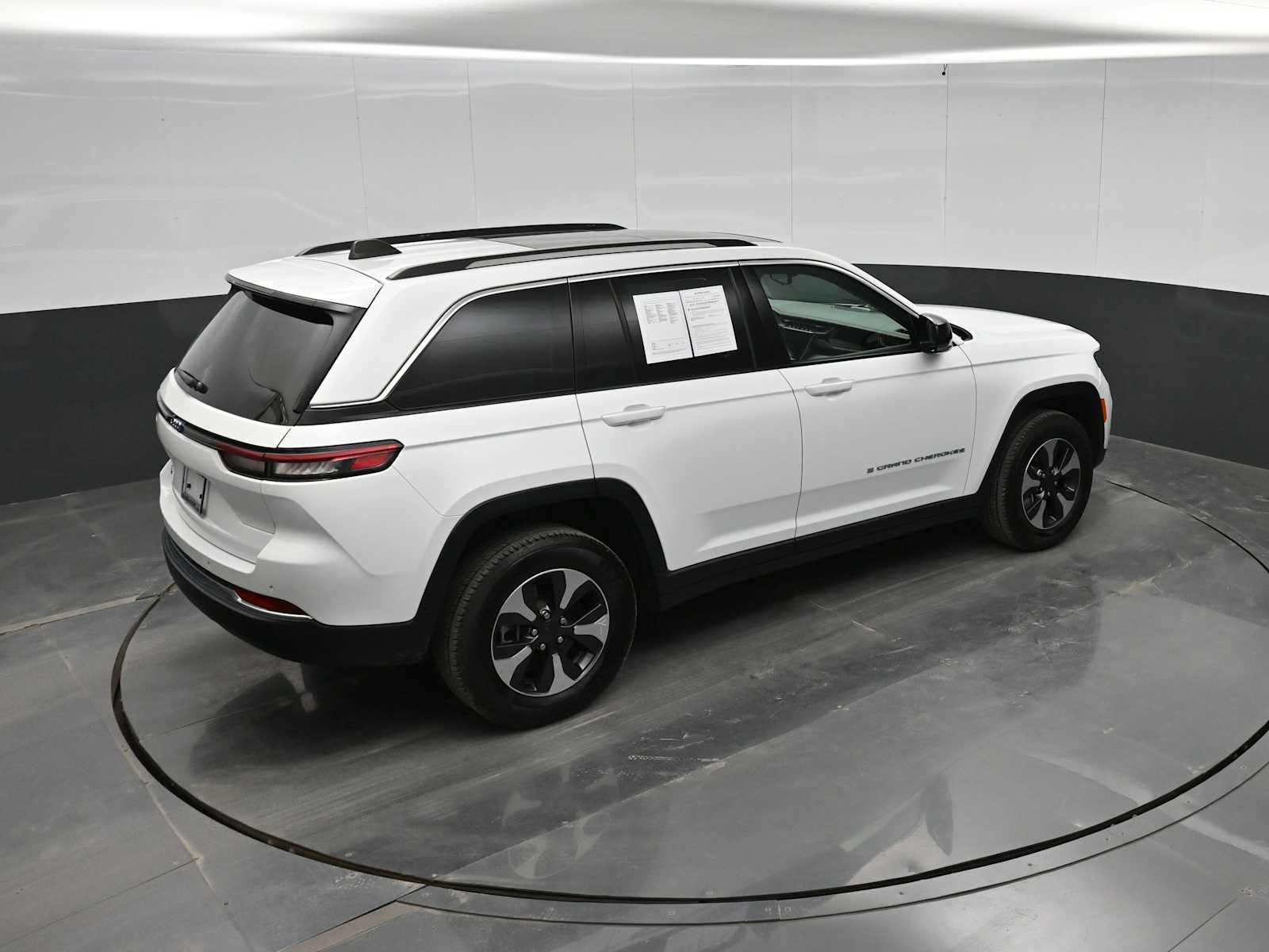 2024 Jeep Grand Cherokee 4xe - Photo 31