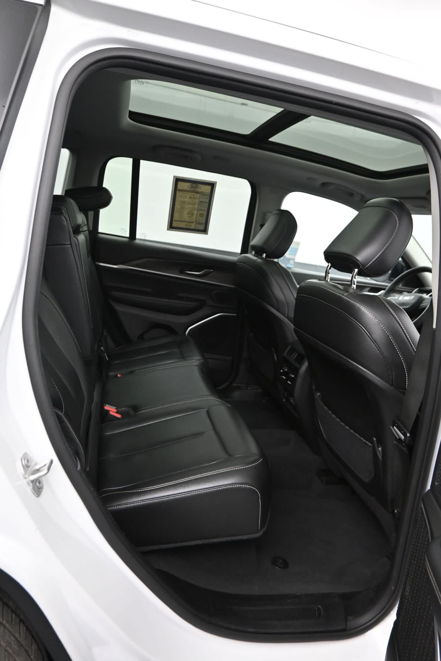2024 Jeep Grand Cherokee 4xe - Photo 12