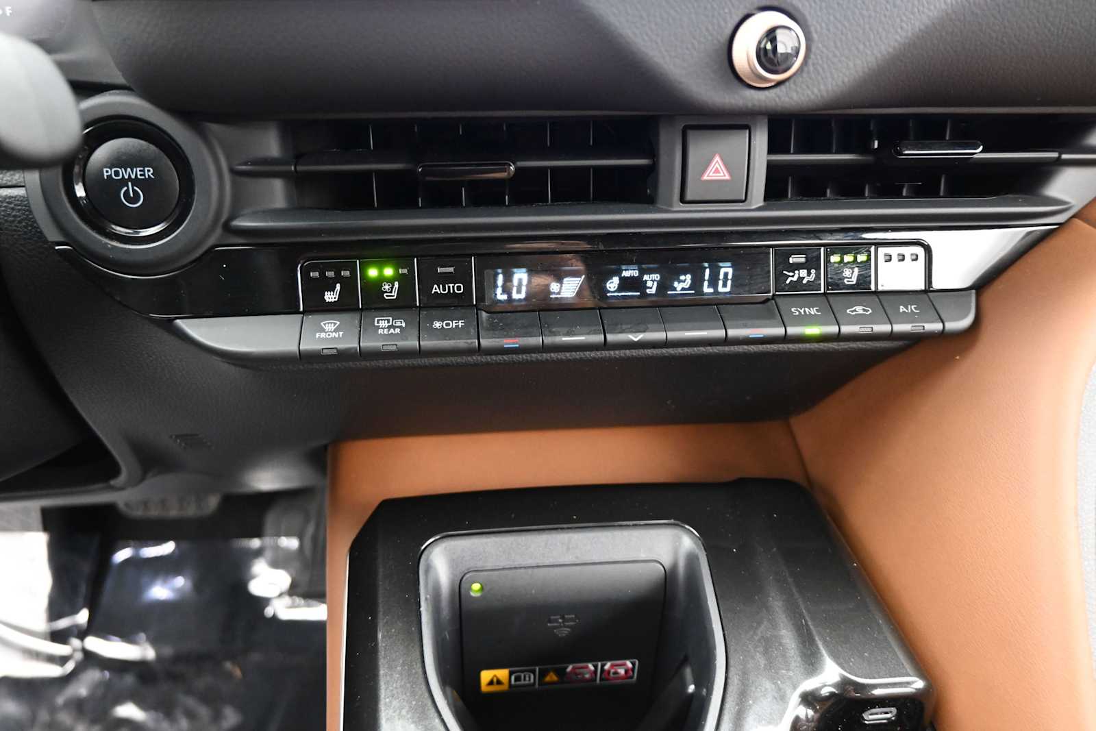 2025 Toyota Crown Signia Limited - Photo 21