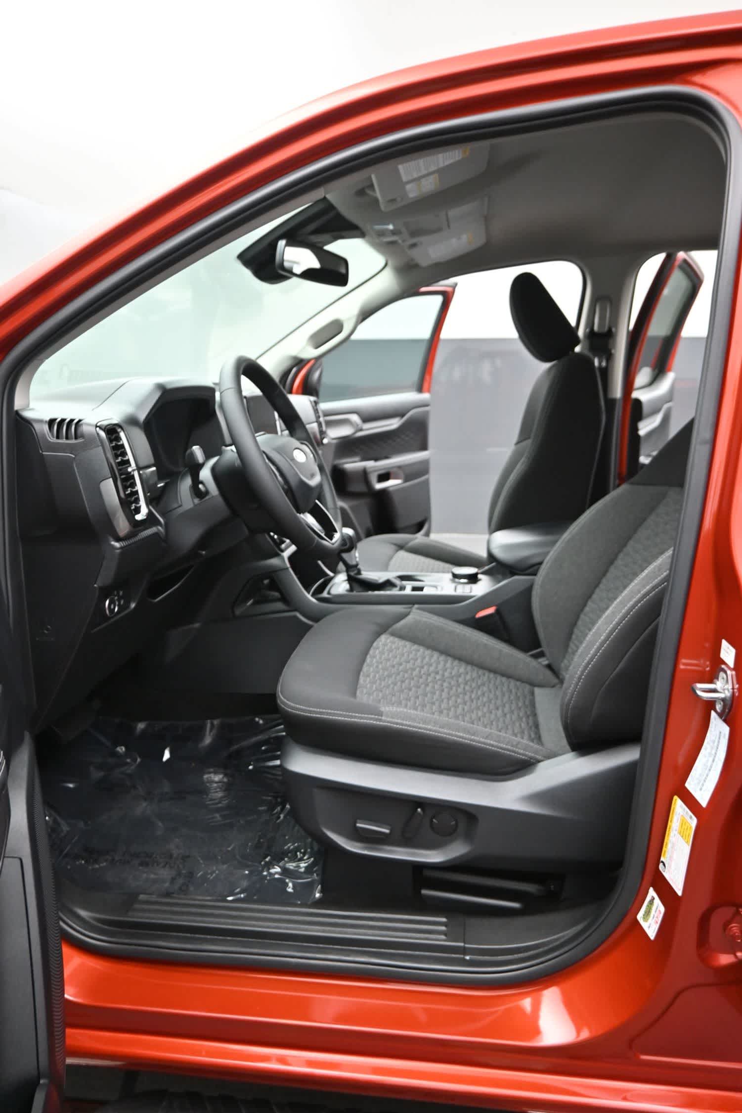 2024 Ford Ranger XLT - Photo 17