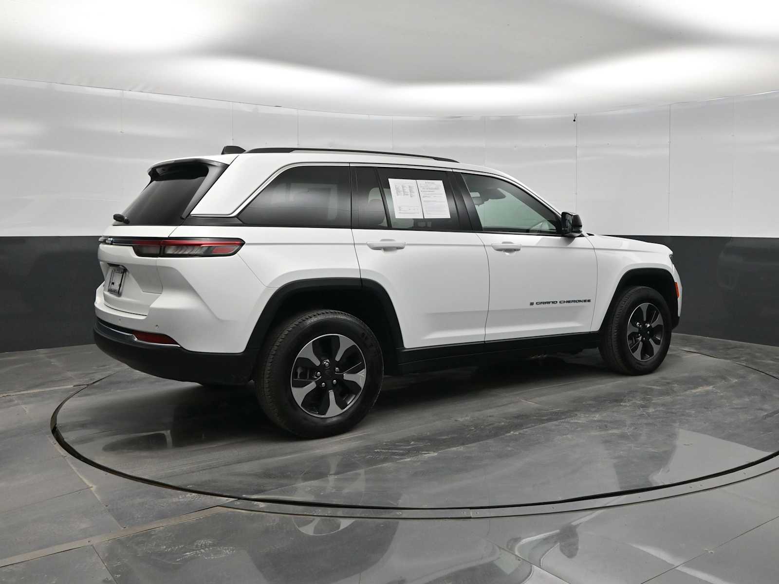 2024 Jeep Grand Cherokee 4xe - Photo 8