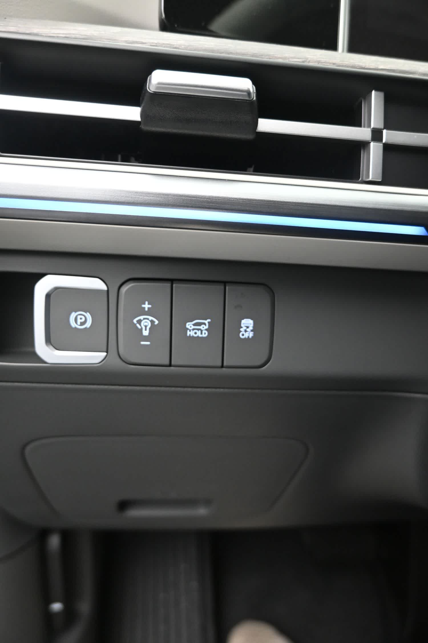 2026 Hyundai Santa Fe Limited - Photo 20