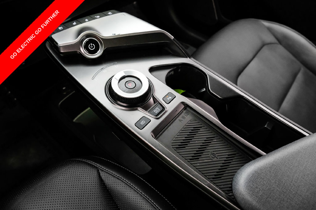 2023 Kia EV6 Wind - Photo 24