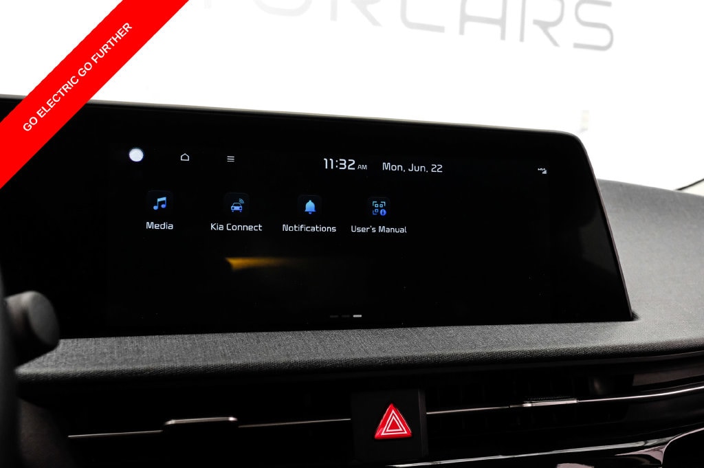 2023 Kia EV6 Wind - Photo 31