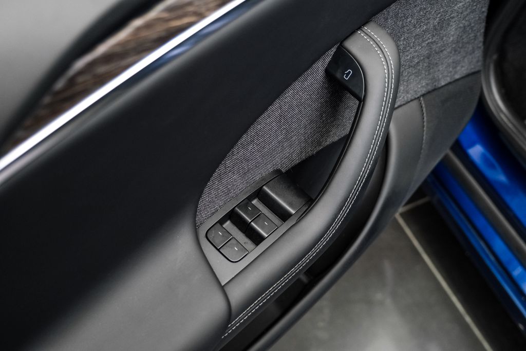 2023 Tesla Model S Base - Photo 34