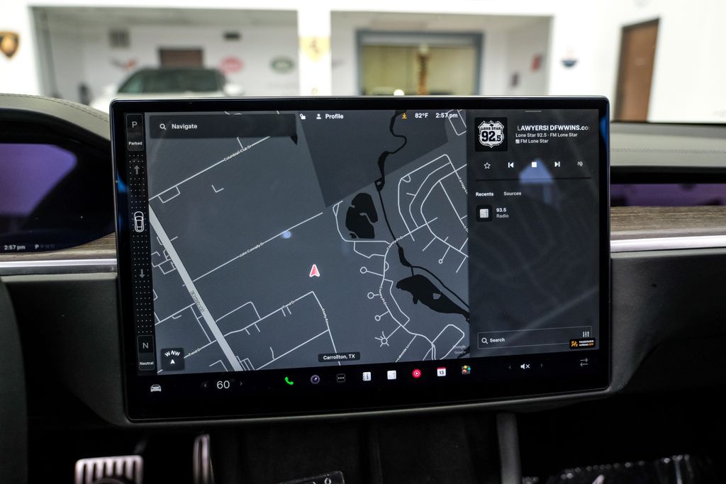 2023 Tesla Model S Base - Photo 19