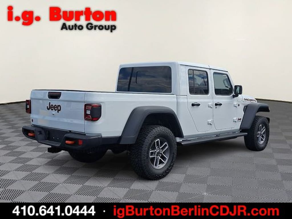 New 2026 Jeep Gladiator MOJAVE 4X4 Pickup