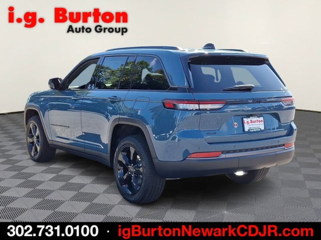 New 2027 Jeep Grand Cherokee LIMITED 4X4 Sport Utility