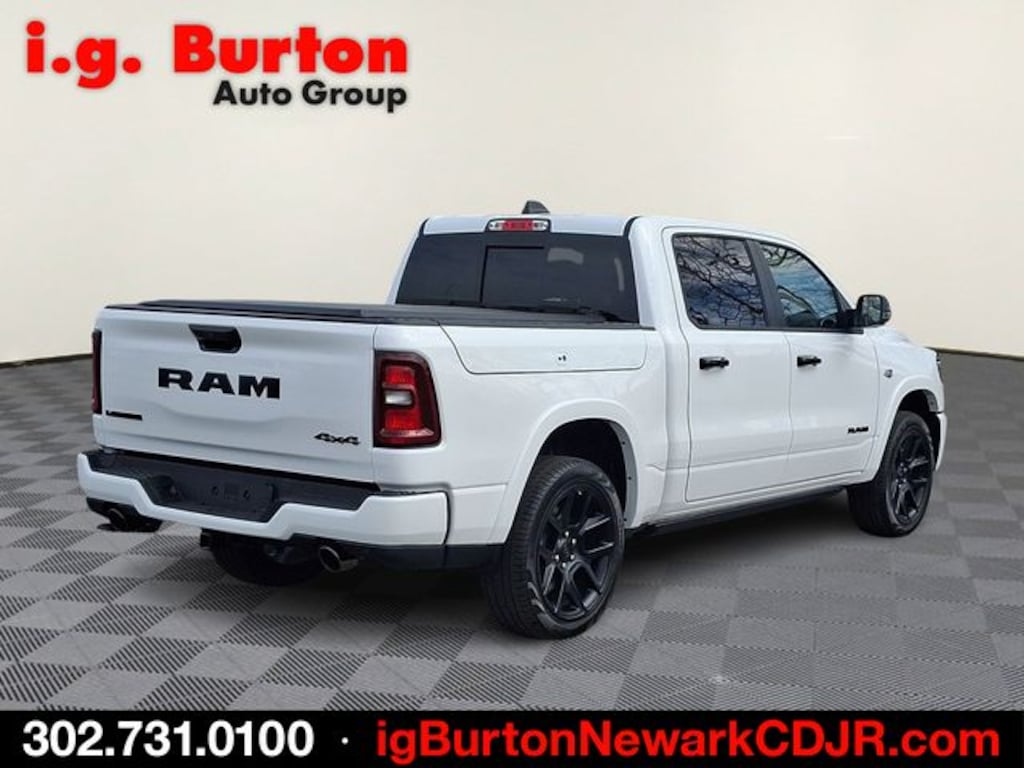 New 2026 Ram 1500 LARAMIE CREW CAB 4X4 5'7 BOX Pickup