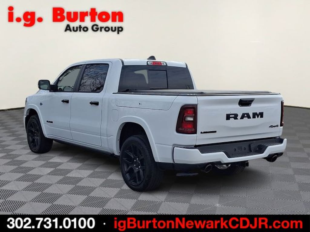 New 2026 Ram 1500 LARAMIE CREW CAB 4X4 5'7 BOX Pickup