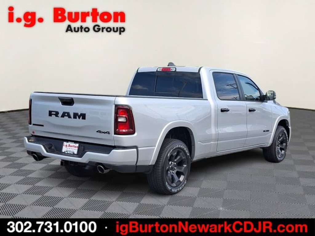 New 2026 Ram 1500 BIG HORN CREW CAB 4X4 6'4 BOX Pickup