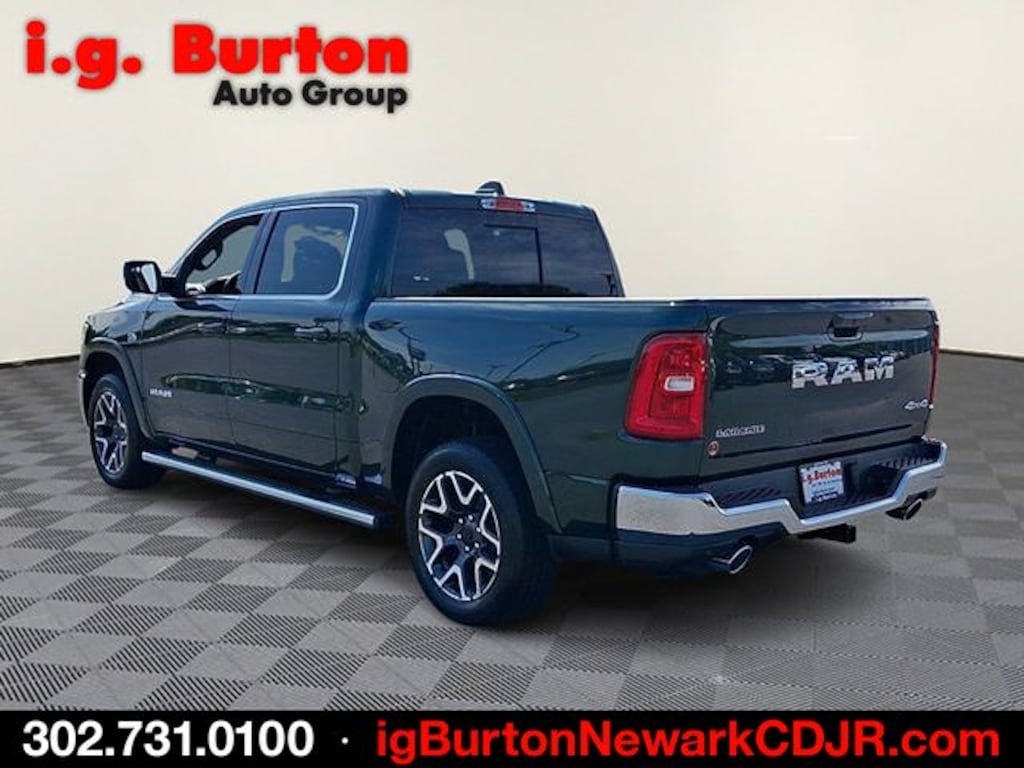 New 2026 Ram 1500 LARAMIE CREW CAB 4X4 5'7 BOX Pickup