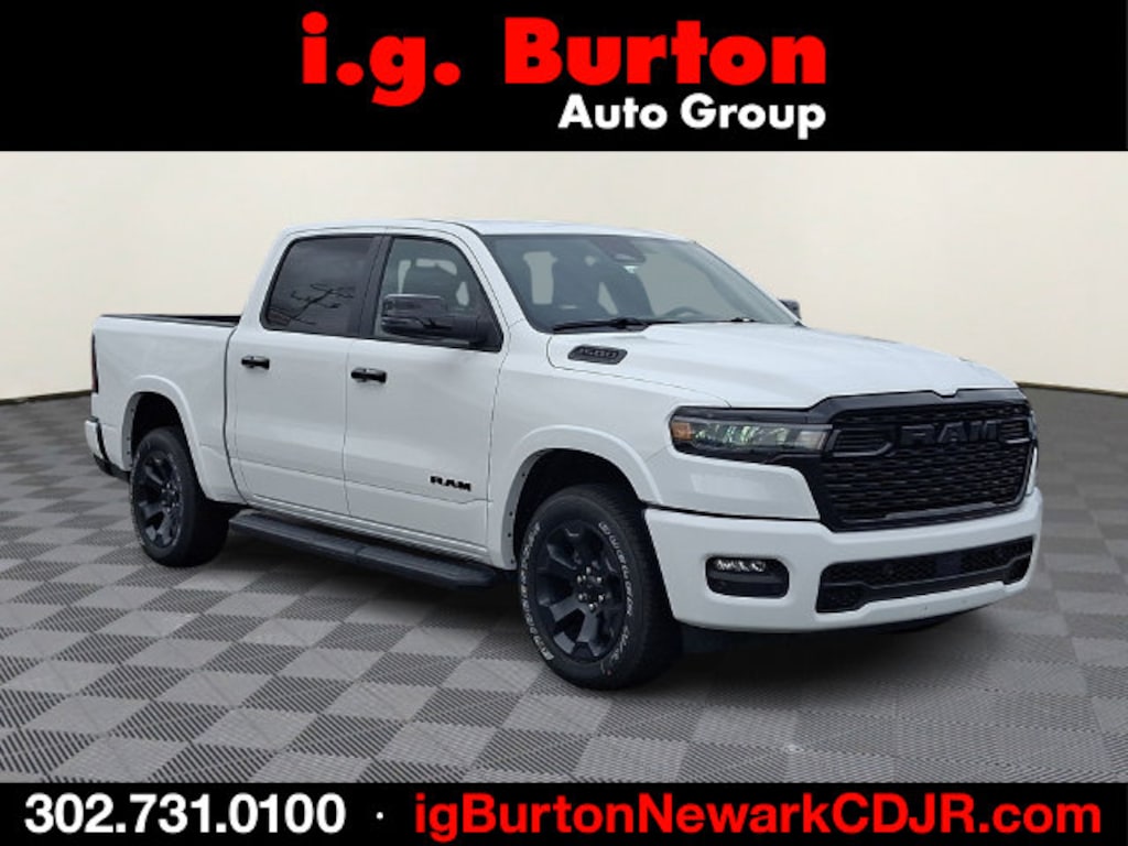 New 2026 Ram 1500 BIG HORN CREW CAB 4X4 5'7 BOX Pickup