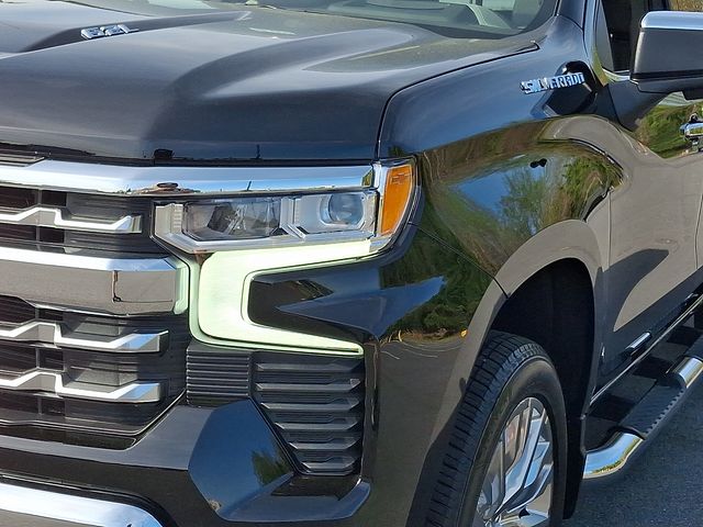2026 Chevrolet Silverado 1500 LTZ - Photo 6